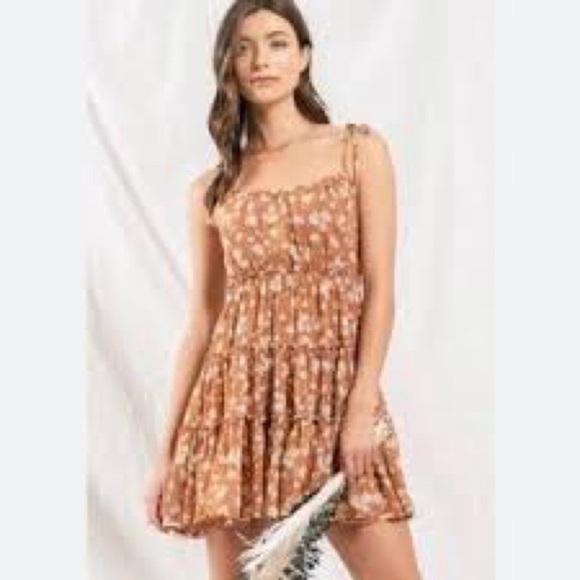 Blu Pepper floral boho babydoll dress nwt size large - Picture 1 of 3